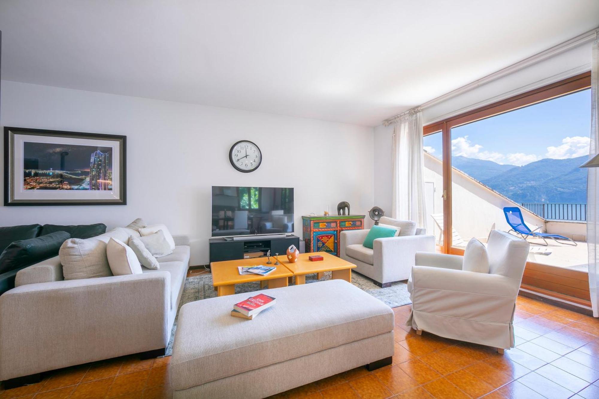 Bella Menaggio Terrazzo Apartment Bagian luar foto