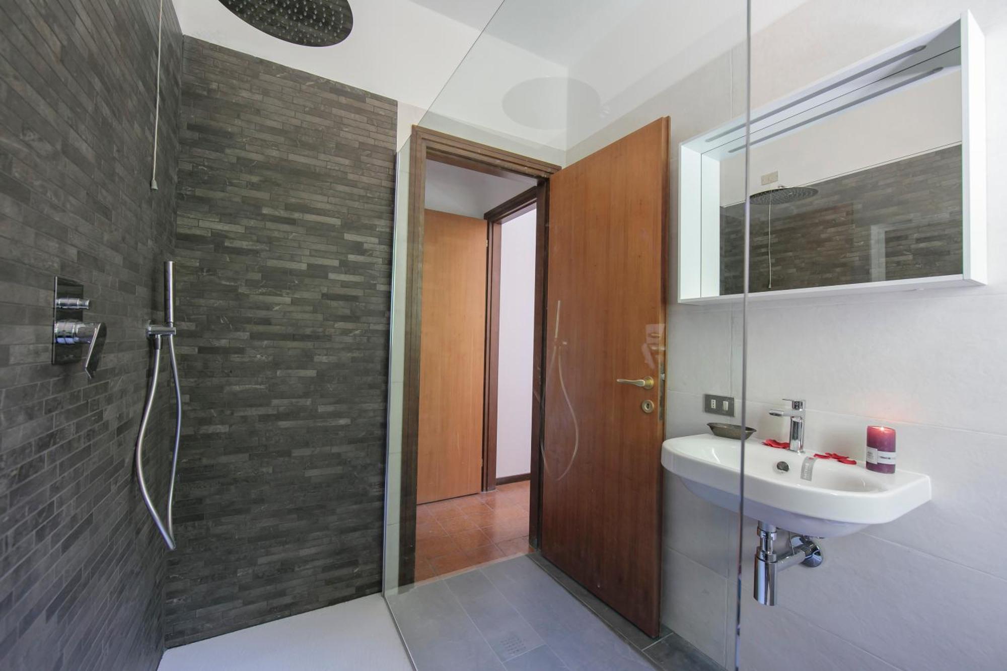 Bella Menaggio Terrazzo Apartment Bagian luar foto
